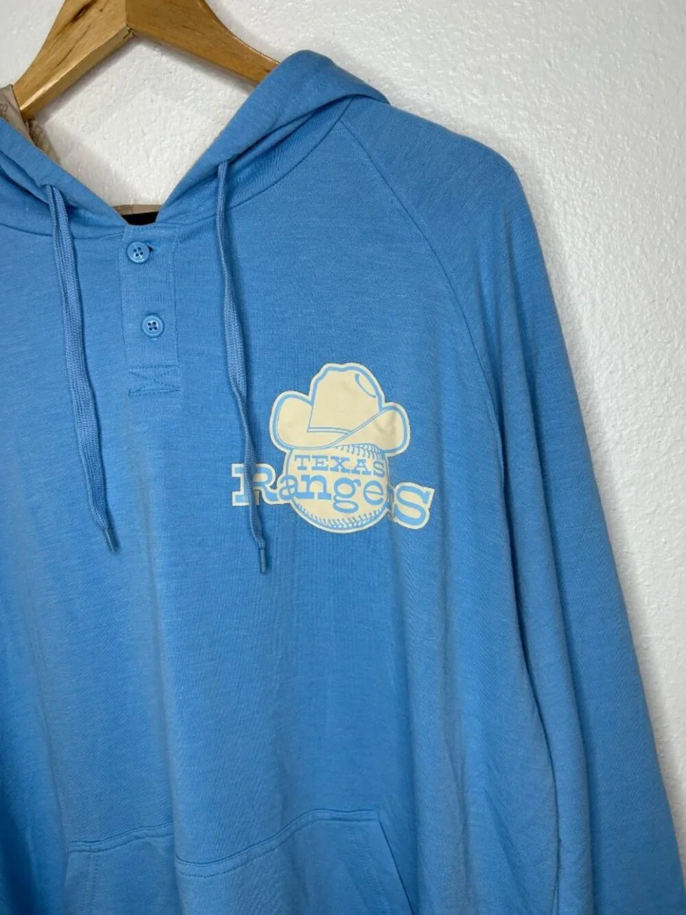 NWT Texas Rangers Blue Lightweight Henley Hoodie Men's XL MSRP $50